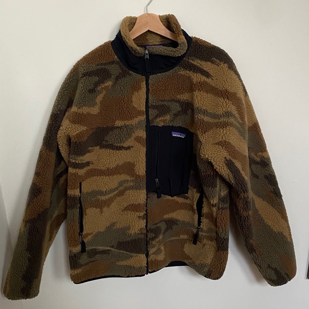 Patagonia Mens Classic Retro X Jacket in Camo. Size L. New